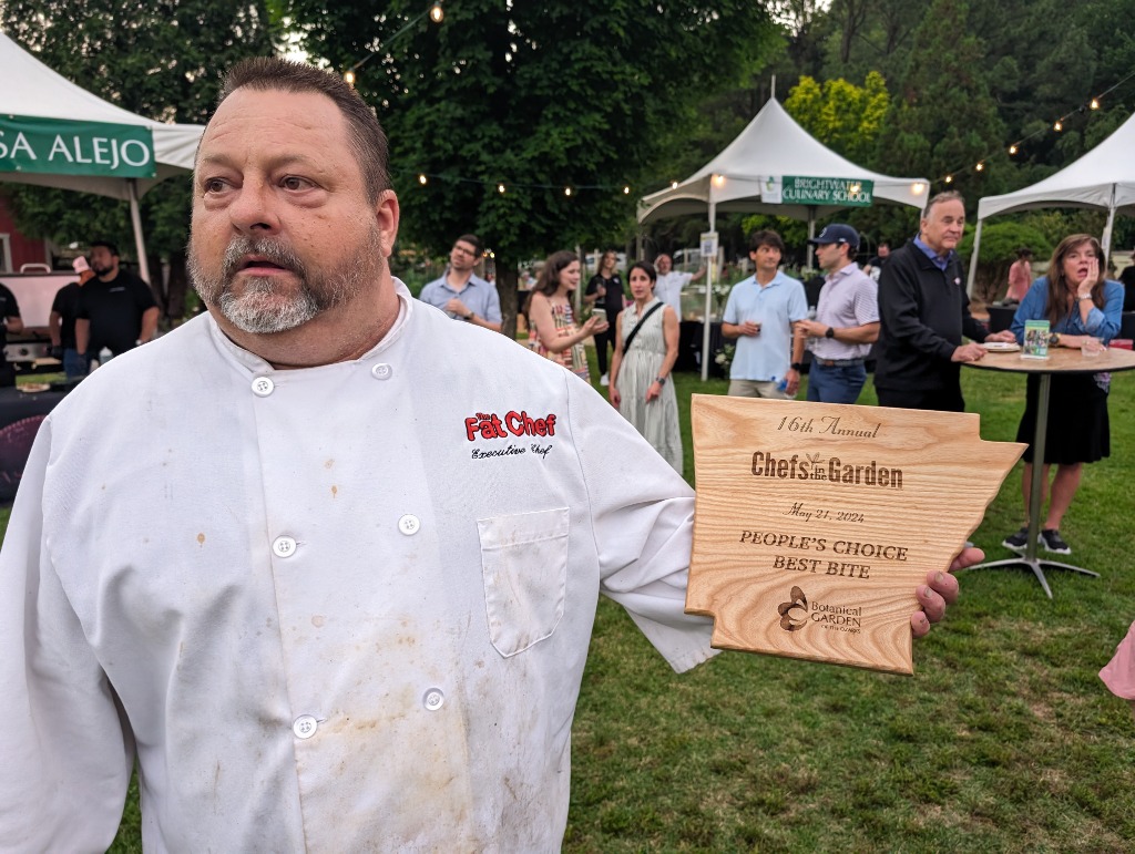Chef Richard holding his People's Choice Best Bite award